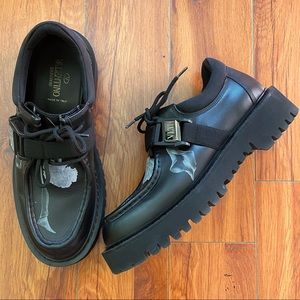 Valentino Garavani Floral Leather Shoes